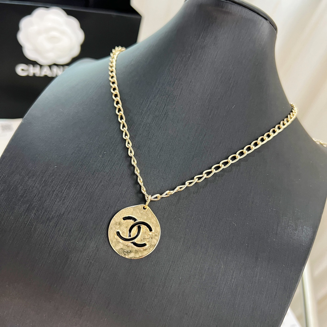 新款☑️CHANEL香奈儿双c 圆牌项链颈链