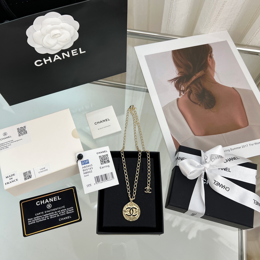 新款☑️CHANEL香奈儿双c 圆牌项链颈链