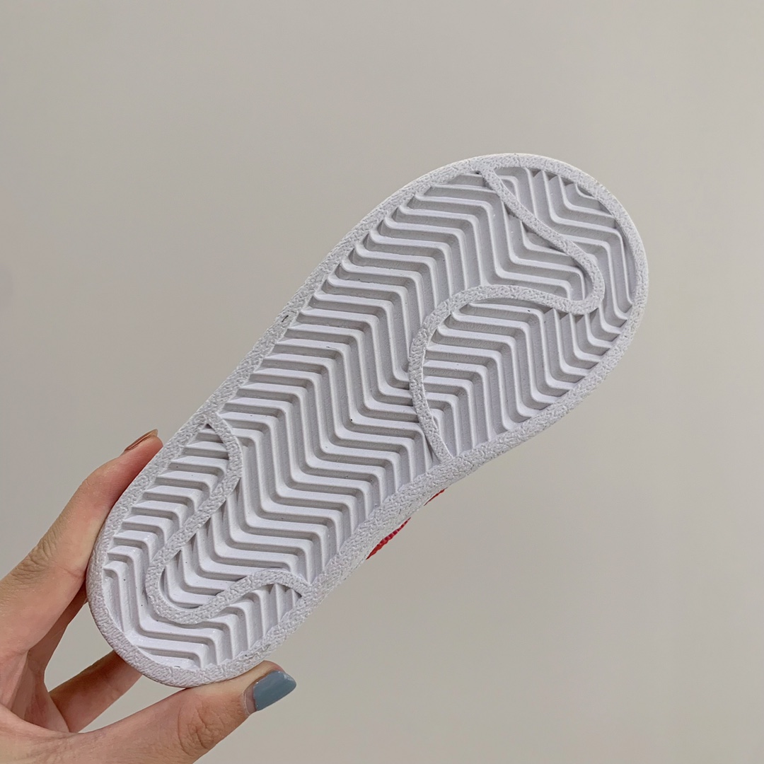 图片[8]-AD联名Hellokitty童鞋👟22-37码 这么可爱的Hello Kitty贝壳头🐚太难得了上脚超舒服的鞋子， 而且还是四季百搭常青款，皮面质感很赞👍包装盒也好可爱，毫不犹豫冲啊！！-选品中心