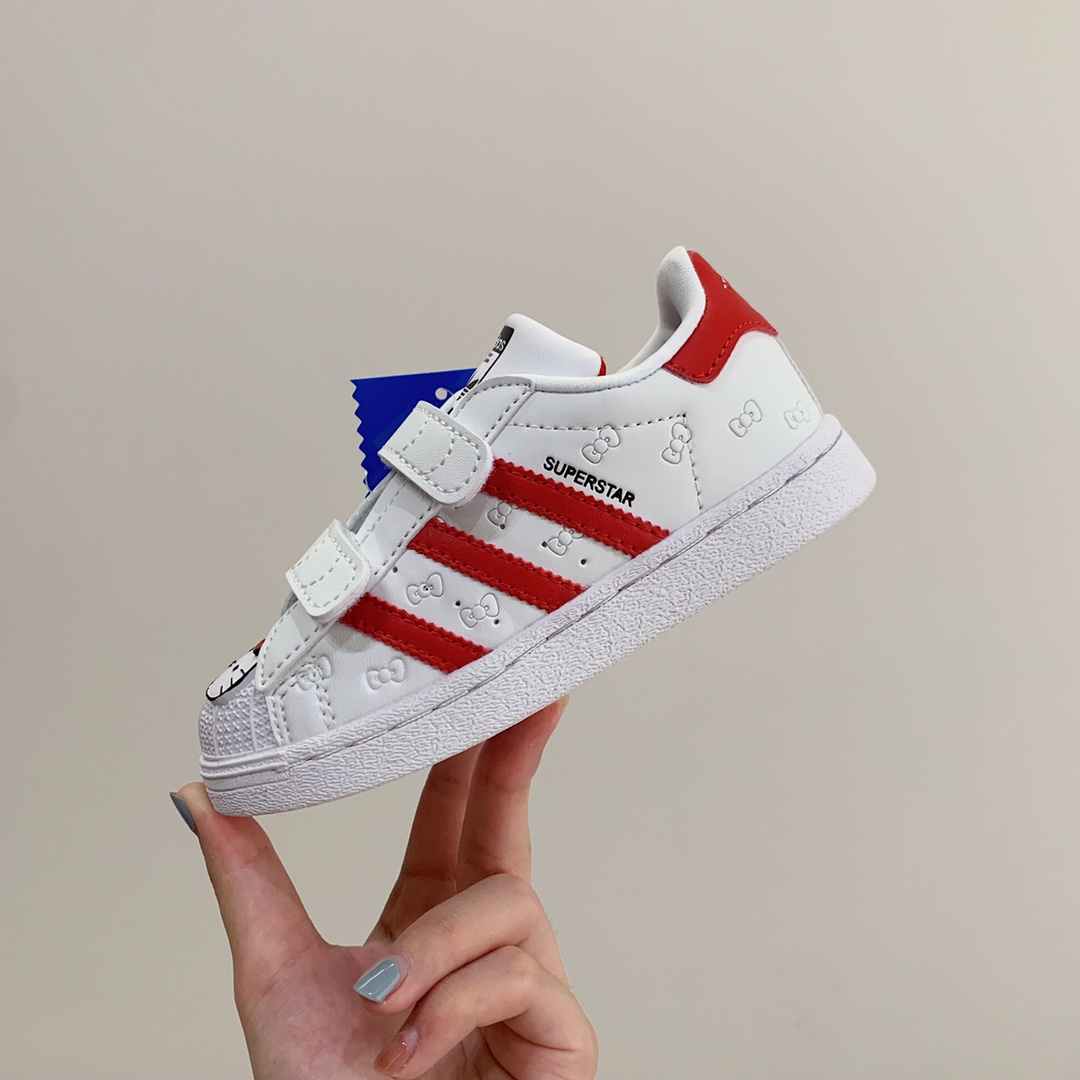 图片[5]-AD联名Hellokitty童鞋👟22-37码 这么可爱的Hello Kitty贝壳头🐚太难得了上脚超舒服的鞋子， 而且还是四季百搭常青款，皮面质感很赞👍包装盒也好可爱，毫不犹豫冲啊！！-选品中心