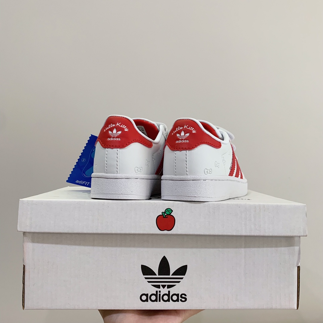 图片[3]-AD联名Hellokitty童鞋👟22-37码 这么可爱的Hello Kitty贝壳头🐚太难得了上脚超舒服的鞋子， 而且还是四季百搭常青款，皮面质感很赞👍包装盒也好可爱-选品中心