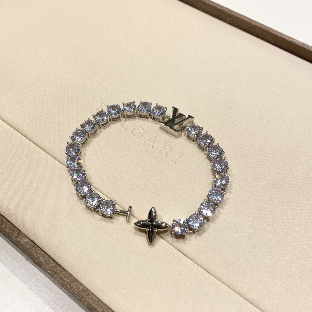 LV Bracelet