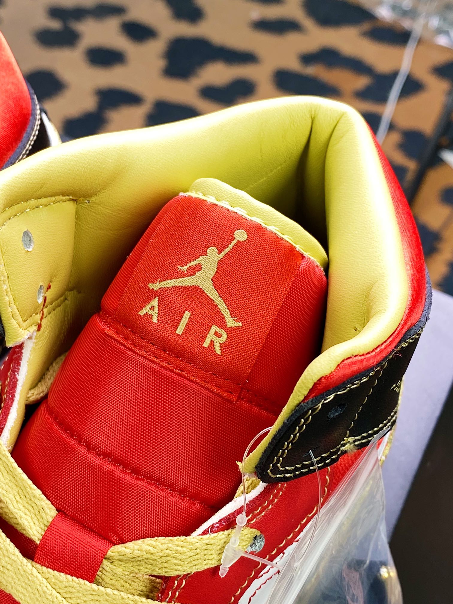 220  Air Jordan 1 Mid”Xi Qing”AJ1乔丹一代中帮经典复古文化休闲运动篮球鞋“白红喜庆”DV0576-176