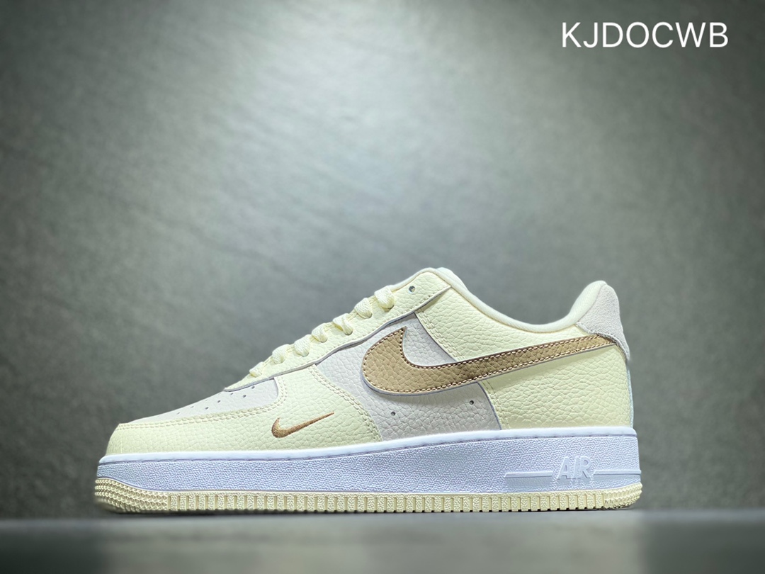 200 Nike Air Force 1 空军一号  FB8483-100