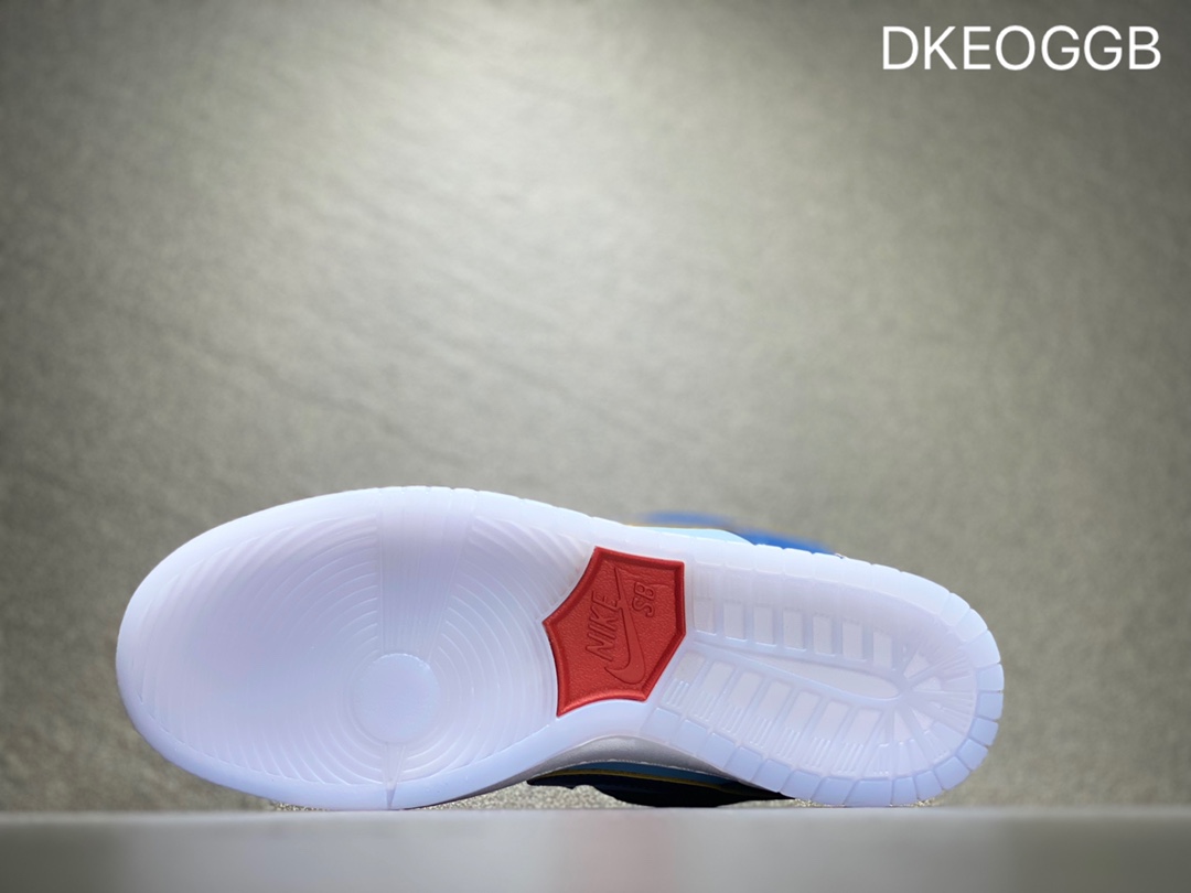 300 NIKE Dunk SB Low 低帮休闲板鞋  DX5549-400