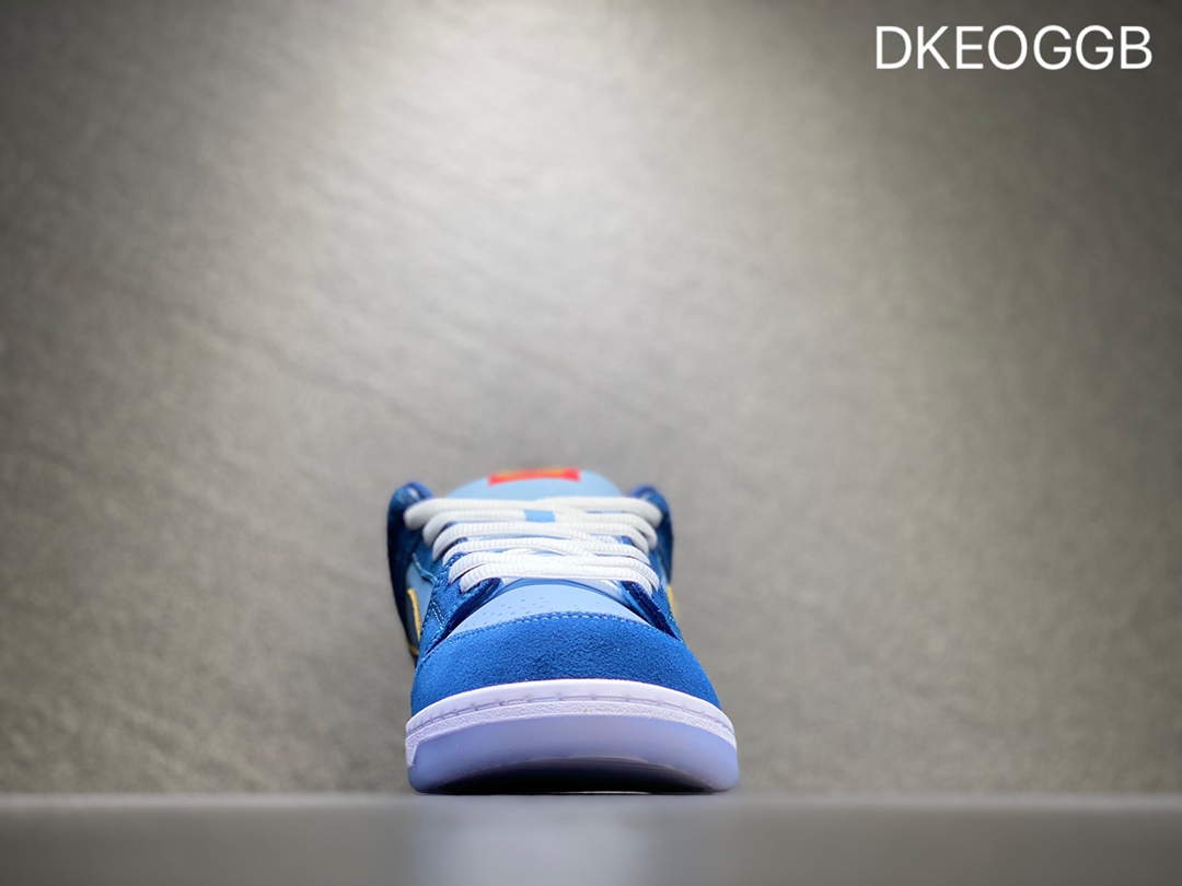 300 NIKE Dunk SB Low 低帮休闲板鞋  DX5549-400