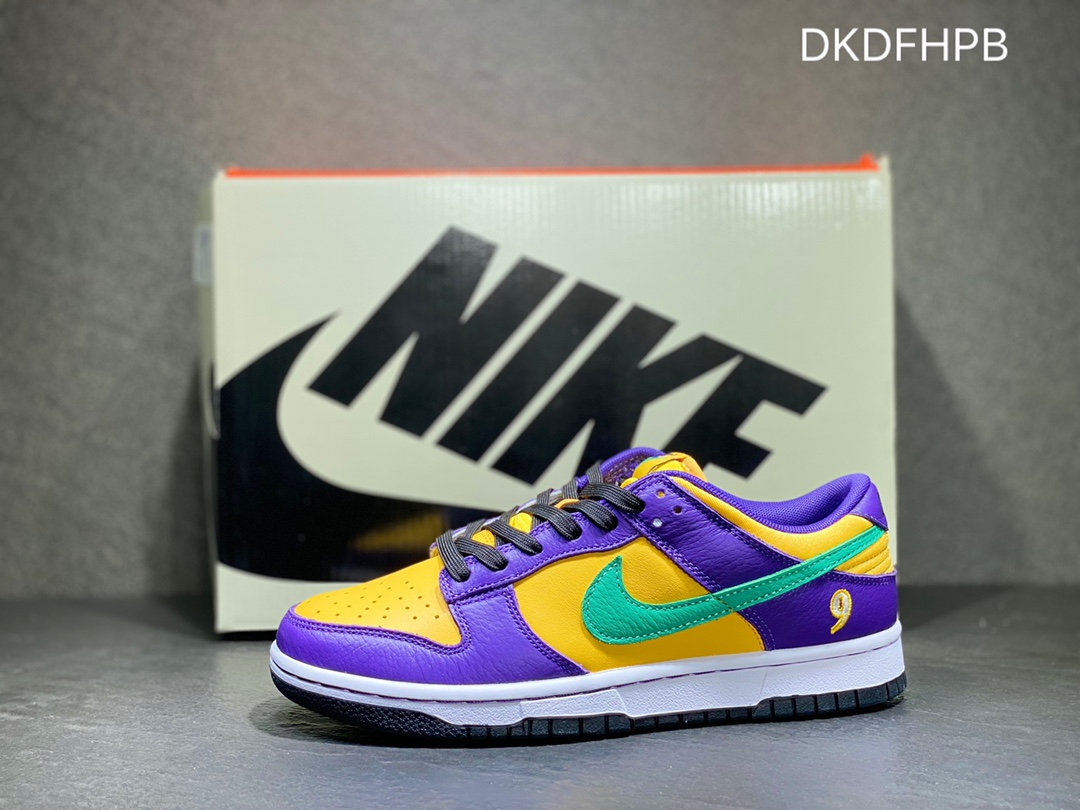 260 Nike SB dunk Low 低帮休闲运动滑板板鞋 DO5981-50