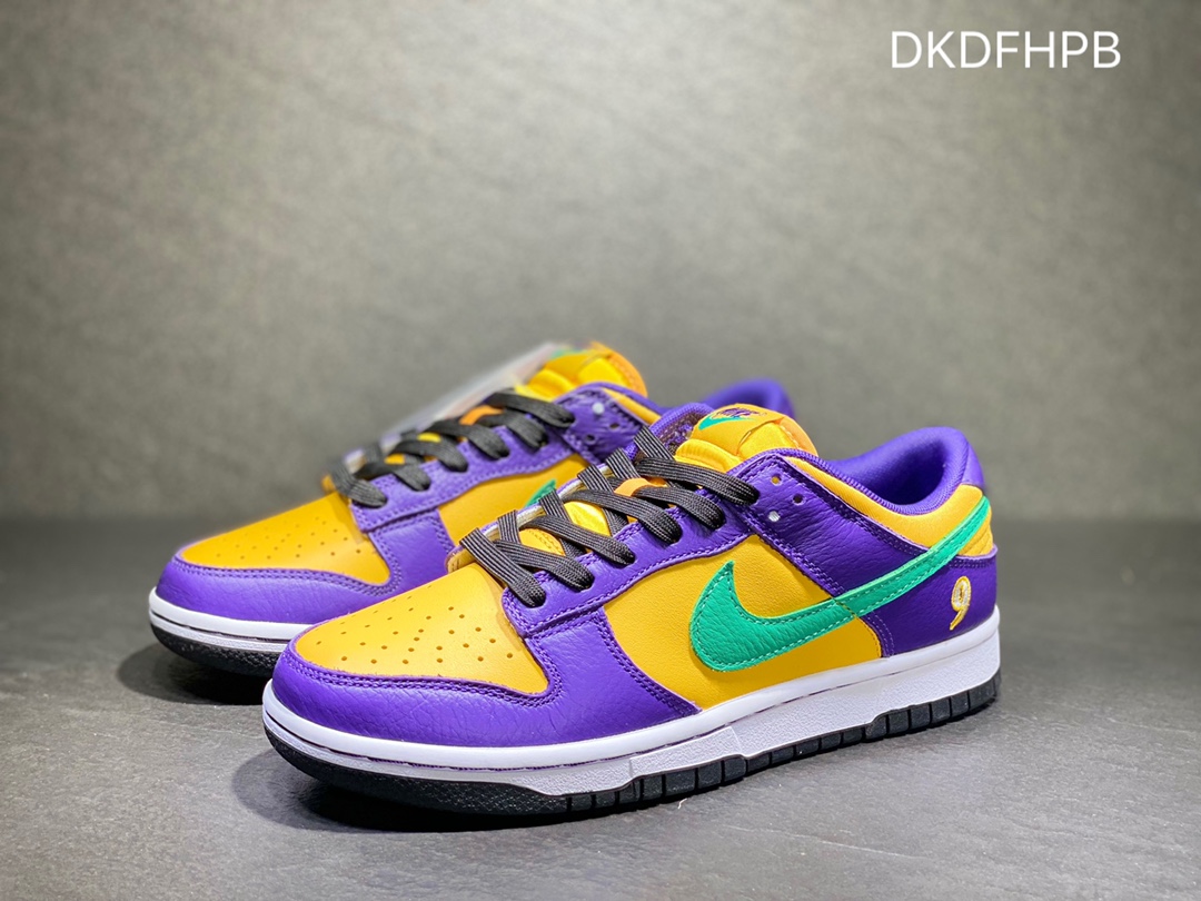 260 Nike SB dunk Low 低帮休闲运动滑板板鞋 DO5981-50