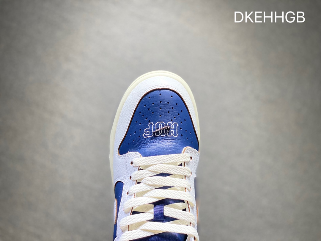 380 Nike SB dunk Low 低帮休闲运动滑板板鞋FD8775-100