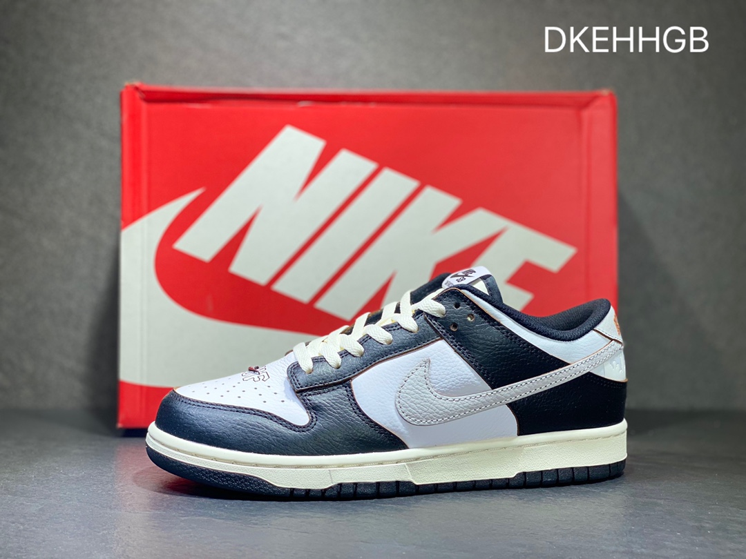 380 Nike SB dunk Low 低帮休闲运动滑板板鞋 FD8775-001