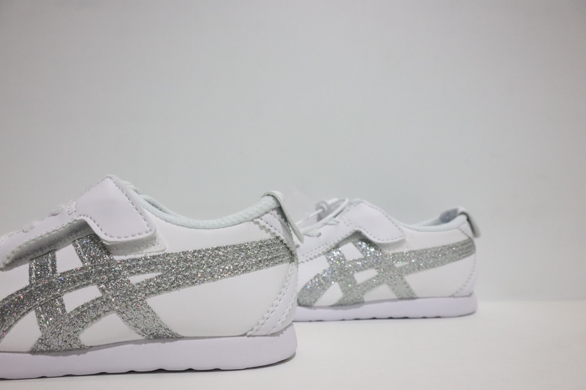 图片[4]-亚瑟士鬼冢虎飞机翼魔术贴婴童鞋 22.5-28.5 婴童款真的太可爱了 飞翼魔术贴设计，穿脱非常方便✔️ 耐磨防滑大底，脚感超赞👍🏻-选品中心