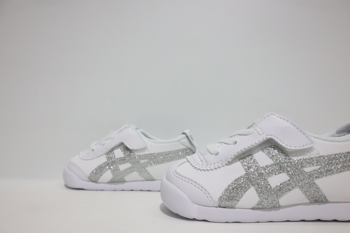 图片[3]-亚瑟士鬼冢虎飞机翼魔术贴婴童鞋 22.5-28.5 婴童款真的太可爱了 飞翼魔术贴设计，穿脱非常方便✔️ 耐磨防滑大底，脚感超赞👍🏻-选品中心