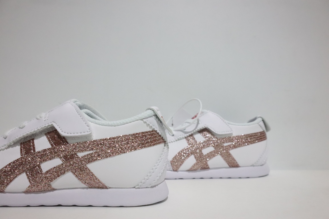 图片[4]-亚瑟士鬼冢虎飞机翼魔术贴婴童鞋 22.5-28.5 婴童款真的太可爱了 飞翼魔术贴设计，穿脱非常方便✔️ 耐磨防滑大底，脚感超赞👍🏻-选品中心