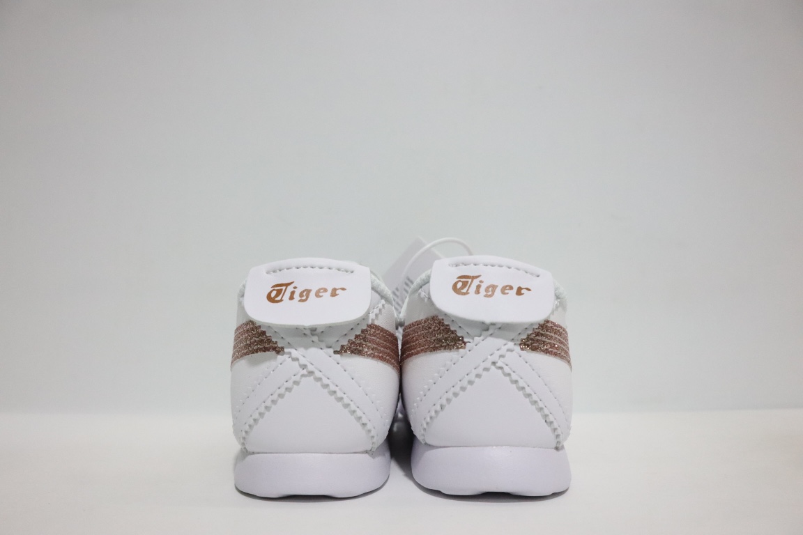 图片[6]-亚瑟士鬼冢虎飞机翼魔术贴婴童鞋 22.5-28.5 婴童款真的太可爱了 飞翼魔术贴设计，穿脱非常方便✔️ 耐磨防滑大底，脚感超赞👍🏻-选品中心