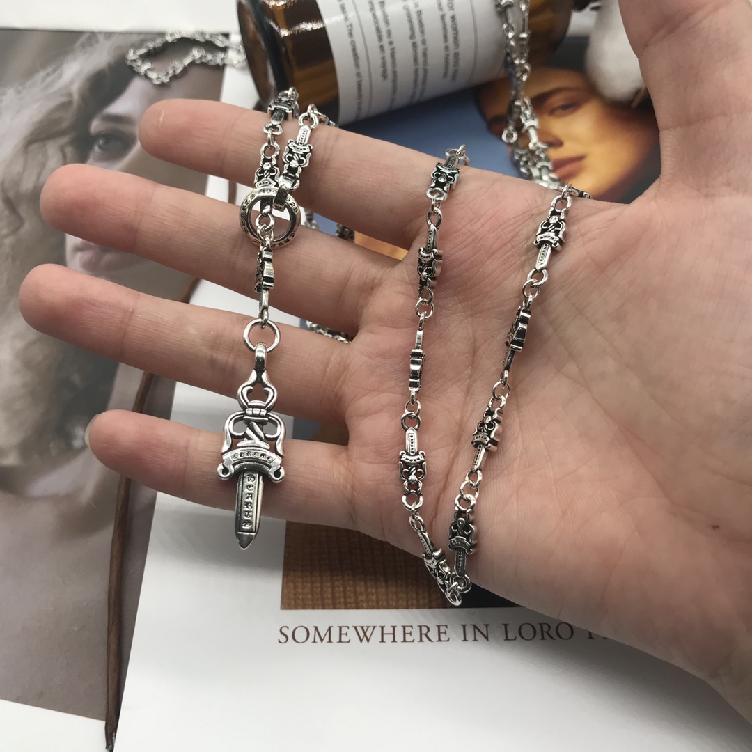 クロムハーツ 宝剣モチーフ推拉一体ネックレス