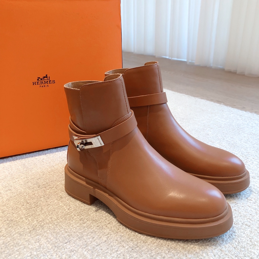 What’s the best place to buy replica
 Hermes Kelly Short Boots Vintage