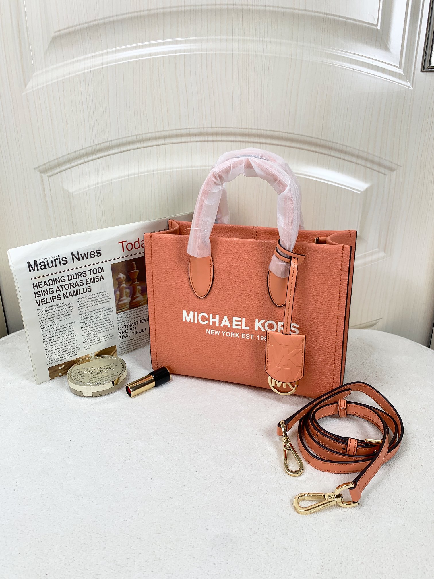 Michael Kors ～新款小号mirella米瑞拉托特包 采用鹅卵石压花牛皮材质 牛皮天然的纹理碰上柔美的莫兰迪色调
