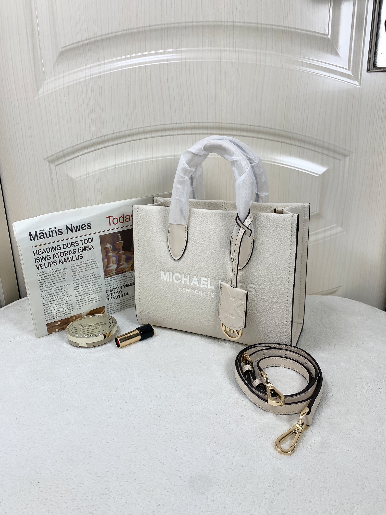 Michael Kors ～新款小号mirella米瑞拉托特包 采用鹅卵石压花牛皮材质 牛皮天然的纹理碰上柔美的莫兰迪色调