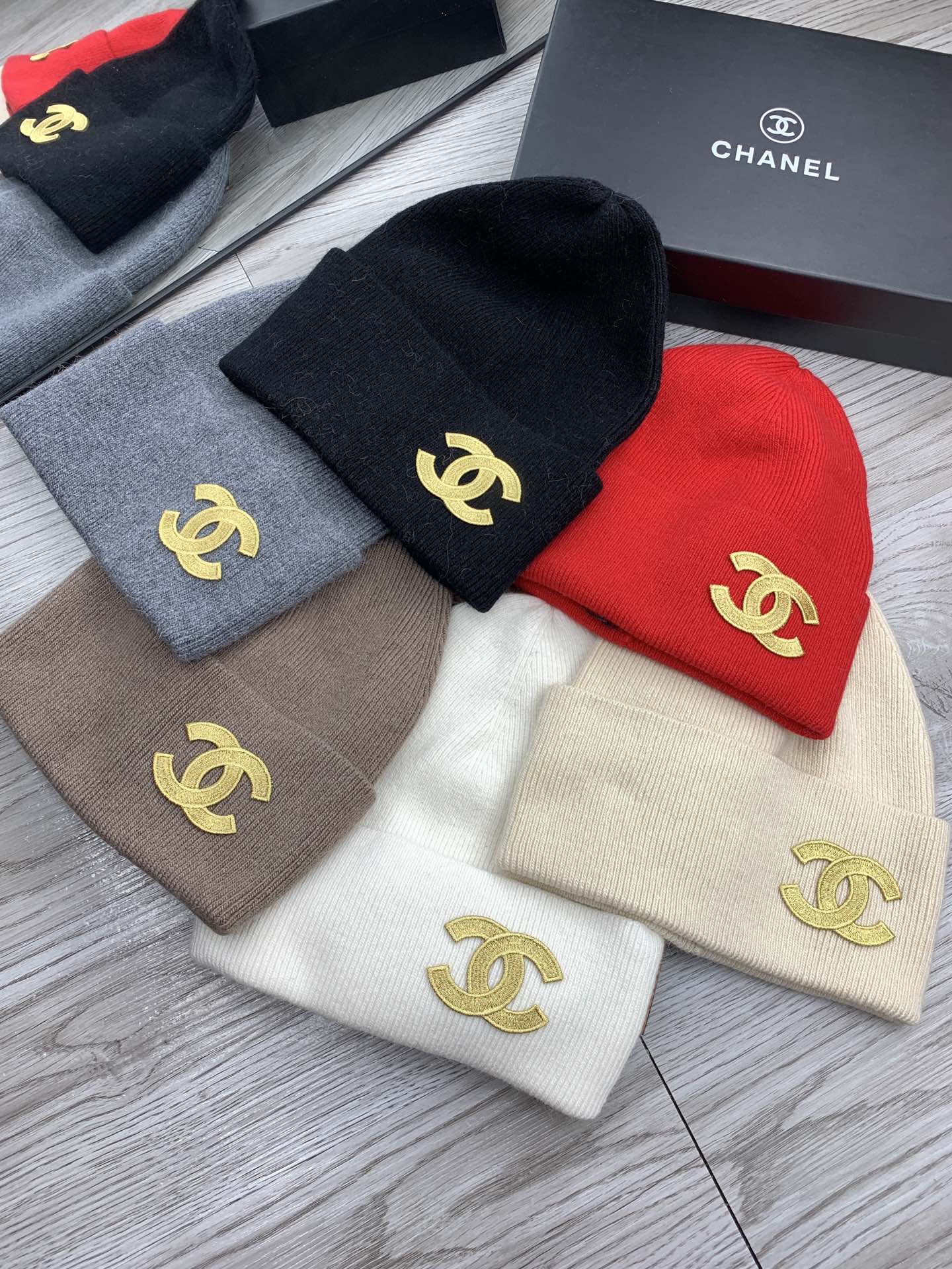 🌹。 C家。【羊毛单帽】客供小羊毛！珍贵典藏的灵魂帽子！客供色纱.每个颜色都非常好看！经典！手感软腻.7