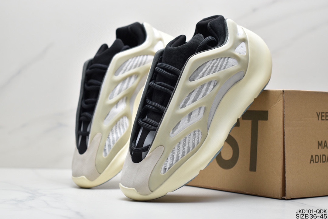 Adidas Yeezy 700 V3 Coconut Retro Daddy Shoes Series / Black and Yellow G54850