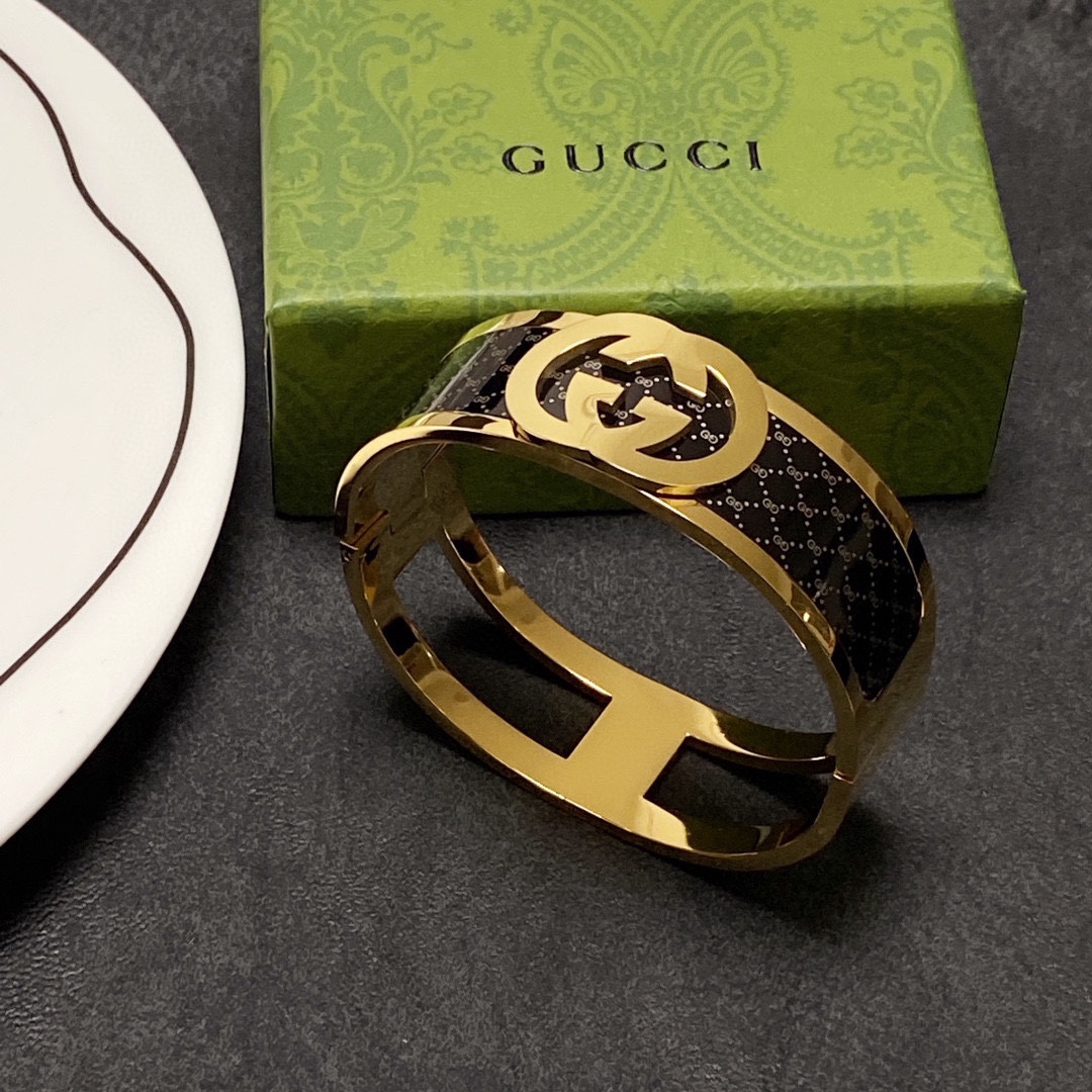 Gucci Jewelry Bracelet Steel Material