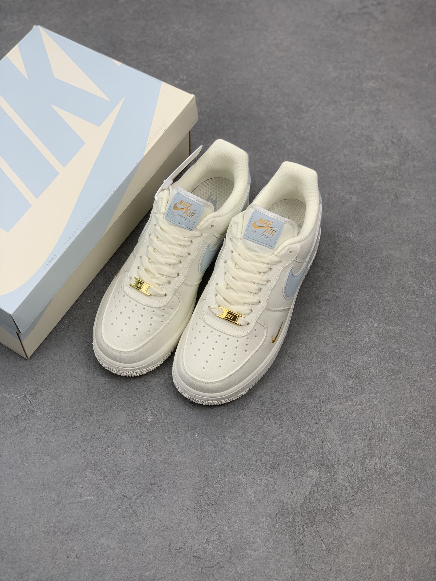 Nike Air Force 1 '07 Low Sky Blue Casual Sneakers - Breathable & Comfortable 9 i1663262734 9705 7