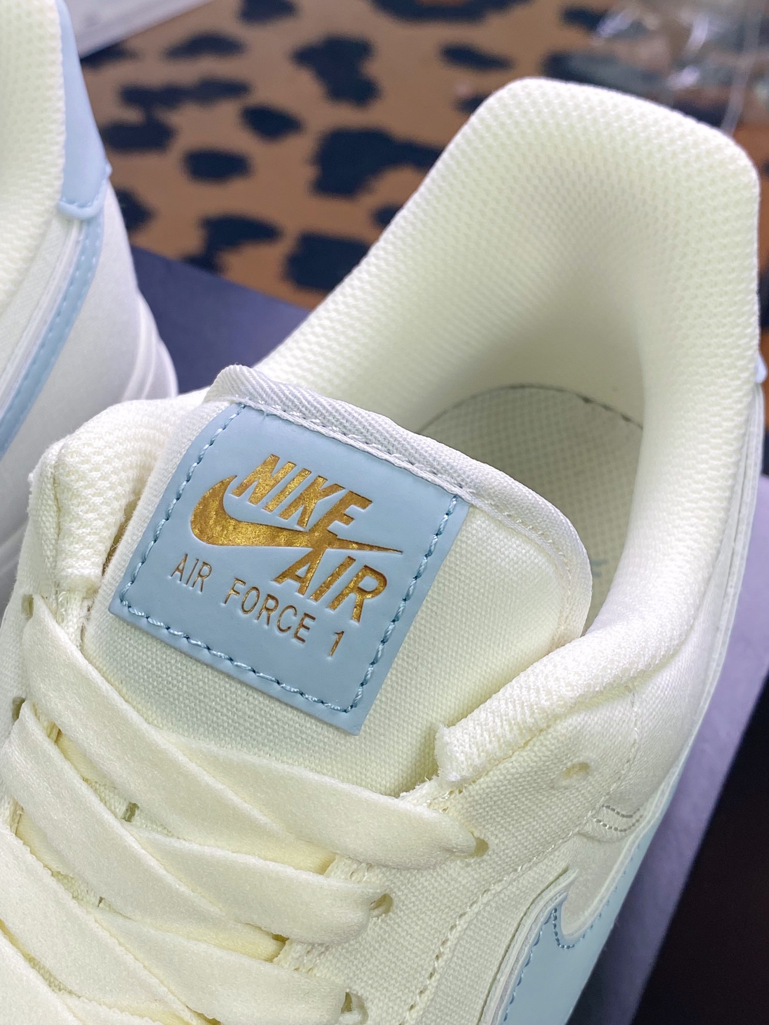Air Force 1’07 Low QS”Sail/Light Blue/Gold”空军一号MN5696-009-Chinese wholesaler seller Clothes Bags handbags wholesale Shoes High Quatity wholesaler seller Cheap Sneakers from China Factory Chinese suppliers china wholesale clothing wholesaler seller Air Force 1’07 Low QS”Sail/Light Blue/Gold”空军一号MN5696-009