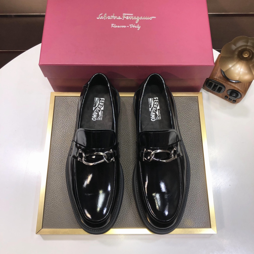 K5 Ferragamo 菲拉格幕  原版进口开边上乘牛皮手工编织成+进口牛里+原版奢华金属扣+原版组合大底 对比无压力 38–4545定做