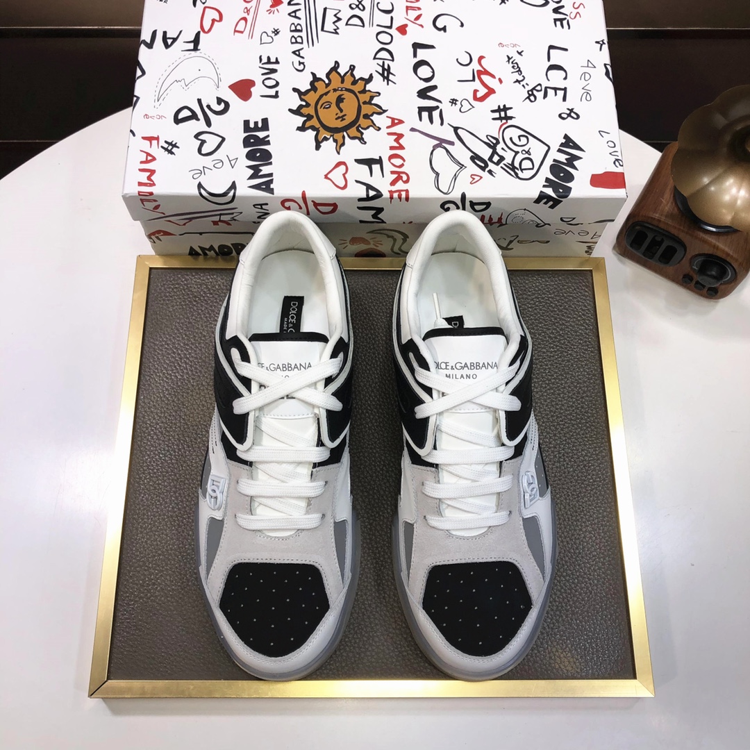 J5  Dolce&Gabbana 杜嘉班纳原单材料内里杜嘉班纳男鞋上新原单级限量潮鞋，原单滴胶工艺品质，专柜同步，原版复刻，做工一流欧美大师设计，完美打造顶级品质，个性十足，时尚新颖。上脚极致舒适，千锤百炼为您量身定制。鞋垫：高档舒适羊里大底：原版橡胶防滑耐磨大底