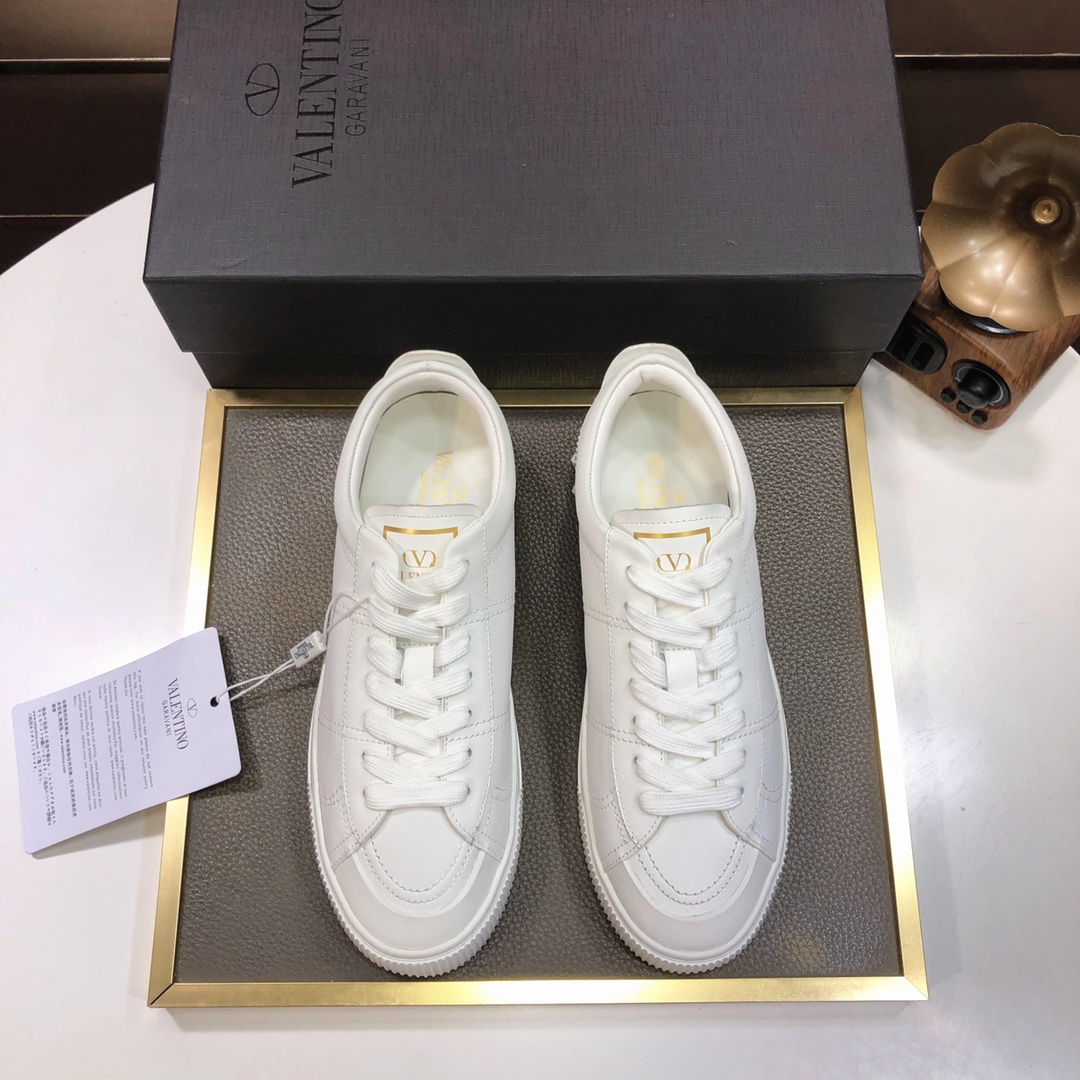 K5  Valentino 华伦天奴 原单  最新時尚休闲男鞋鞋面選用进口上等原版头层牛皮拼接飞织，网布内里，上脚非常有型，个性时尚橡膠耐磨大底，实物拍摄實物更好看，