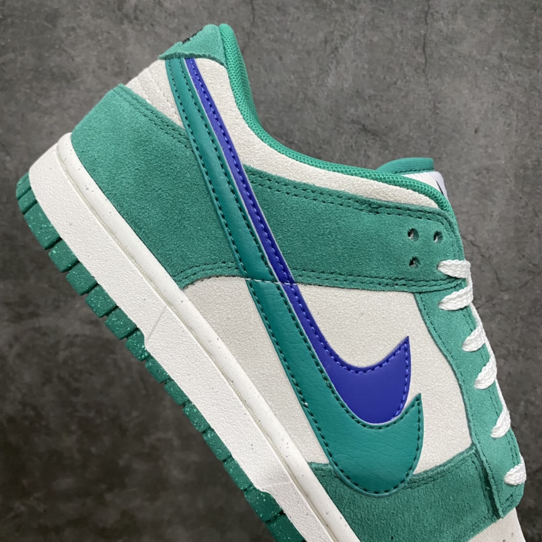 图片[7]-lw版纯原Dunk Low SE \”85\” 帆白绿双钩 DO9457-101 原装头层材料 用料绝不含糊 独家版型蒸餾加工帶來的是更好的视觉和脚感体验 清洁度 电绣工艺 皮料切割干净无任何毛边 细节完美 尺码：36 36.5 37.5 38 38.5 39 40 40.5 41 42 42.5 43 44 44.5 45 46 47.5-选品中心