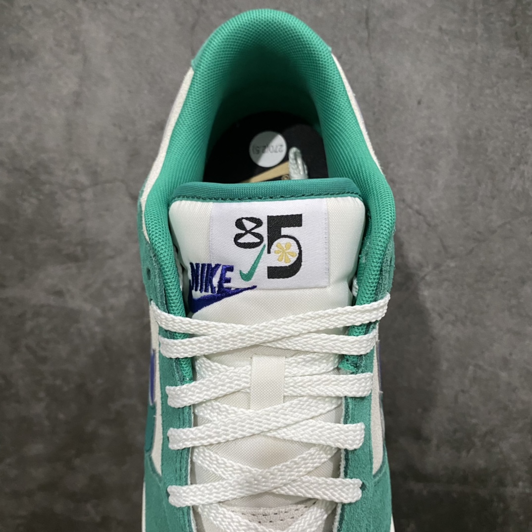 图片[8]-lw版纯原Dunk Low SE \”85\” 帆白绿双钩 DO9457-101 原装头层材料 用料绝不含糊 独家版型蒸餾加工帶來的是更好的视觉和脚感体验 清洁度 电绣工艺 皮料切割干净无任何毛边 细节完美 尺码：36 36.5 37.5 38 38.5 39 40 40.5 41 42 42.5 43 44 44.5 45 46 47.5-选品中心