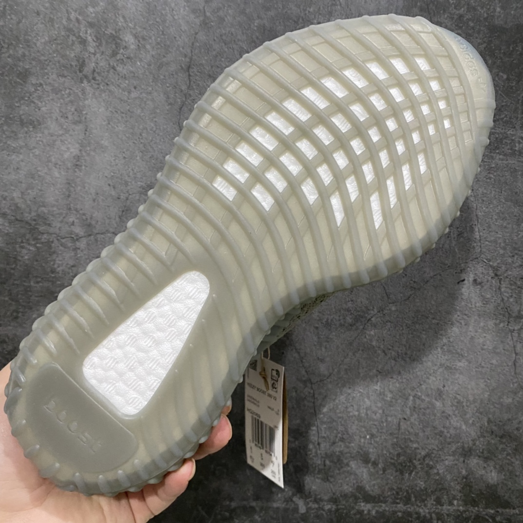 图片[8]-lw老汪纯原 Yeezy Boost 350 V2浅绿黑HQ2059 市场最抗打 口碑最稳定的版本之一 第一梯队产物💪🏻 全套原楦 原纸版 原鞋开模完美打造 采用辰元飞织鱼丝网原厂面 非进口机台 大底原厂半透明RB巴斯夫满钉大底 原厂东莞百宏3M反光鞋带 质感一致 原厂鑫成新粉原鞋垫 LOGO胶浆印花 钛金针与高士马克线针车精工打造 一切遵循原厂指令单采购同源原材 采购全套原厂进口材料 原纸版 原楦头 一切同源公司货 大几率过验 混卖无压力 尺码：36 36.5 37 38 38.5 39 40 40.5 41 42 42.5 43 44 44.5 45 46 47 48-选品中心