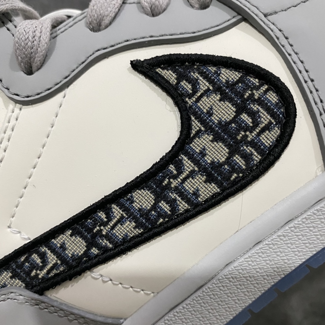 图片[8]-LW老汪版Dior x Air Jordan 1 AJ1大迪奥高帮 整个市场最贵的版本 也是最稳的版本 真正购入原鞋拆解开发 材料全部使用原厂材料 细节做工完美复刻原鞋 勾子刺绣效果市场别无二家 无需太多文案描述 高端零售的顾客 要想最稳的版本 此版本是不二之选！ 尺码：36-47.5-选品中心