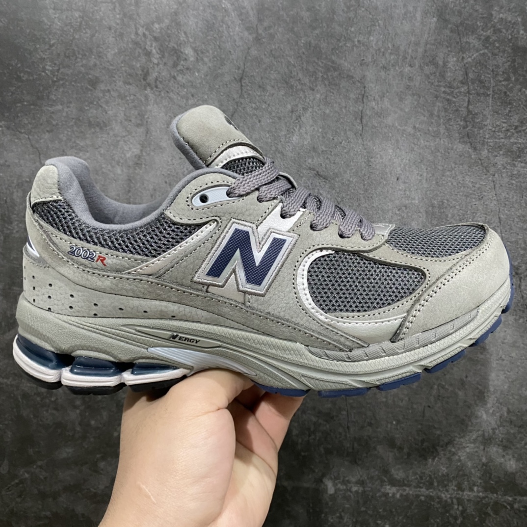 独家纯原版 新百伦New Balance ML2002RA NB2002R经典灰绿 全套原楦原纸板原厂数据开发 原厂网纱 原装进口荔枝纹皮料正确绒感卡色 正确中底拉帮中底网布细节 一比一手工擦旧效果 冲裁组合 匠心打造 耗时两个月开发完成 工艺极其复杂难度可想而知 新开独立私模大底 全网唯一正确做旧组合大底 高端零售专供产物 尺码:36/45-选品中心