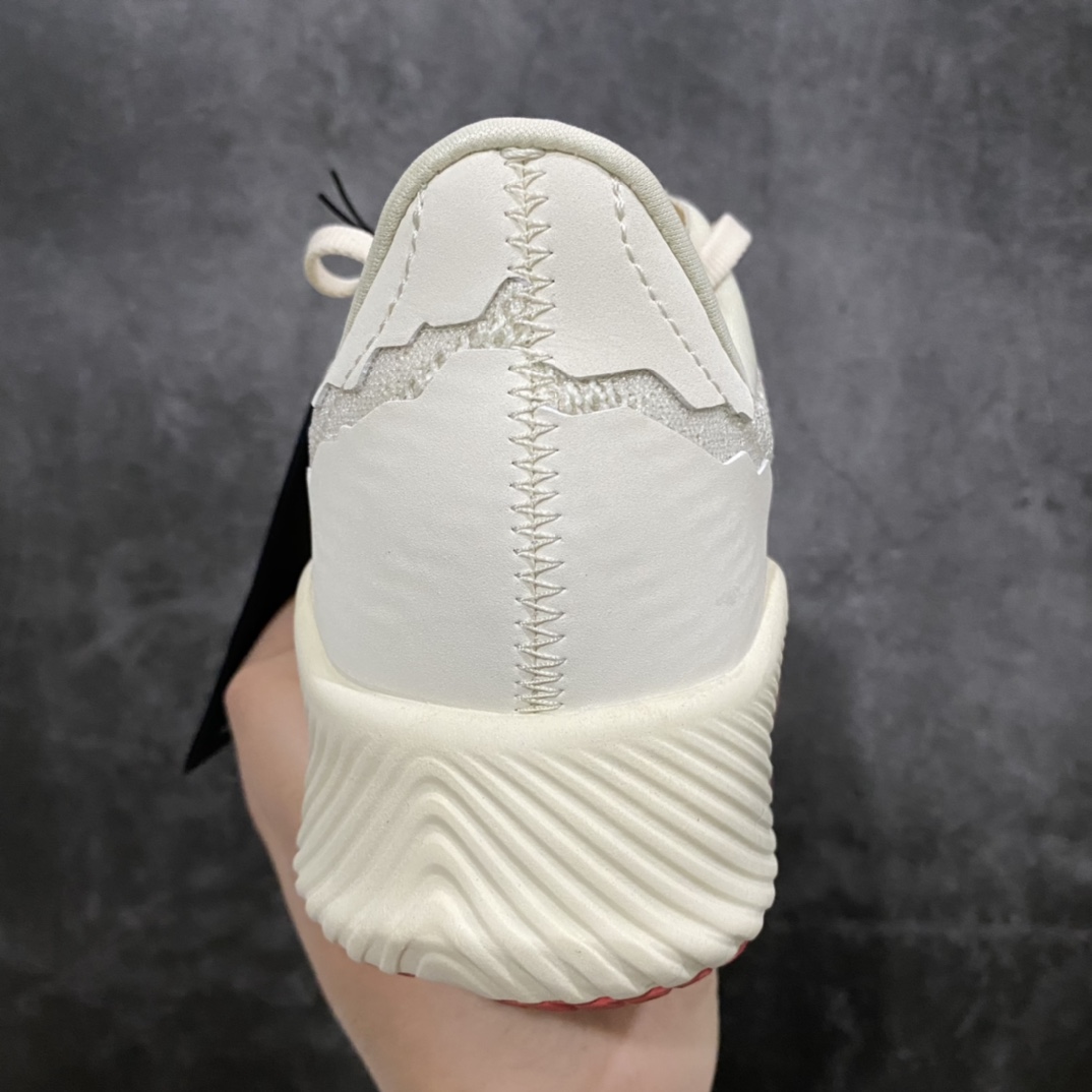 图片[4]-外贸纯原版出货‼️ Stone Island x New Balance RC Elite V2 NB石头岛联米白红配色 Stone Island与NewBalance\’s Tokyo Design Studio合作推出FuelCellRCEliteV2 这是双方首次选用特定的跑步和训练鞋合作。因为两者有一些共同的核心价值观。创新、独立和无噱头品质的传承使字母N和StoneIsland指南针成为品味的代名词。Stone Island Tokyo Design Studio FuelCell RC Elite的外型、推进性的FuelCell缓震、全掌、能量回馈的碳纤维板和透气的针织鞋面，搭配锯齿状边缘，合成覆盖层，灵感来源于经典的574。 尺码：36 37 37.5 38 38.5 39.5 40 41.5 42 42.5 43 44 44.5 45 46.5-选品中心