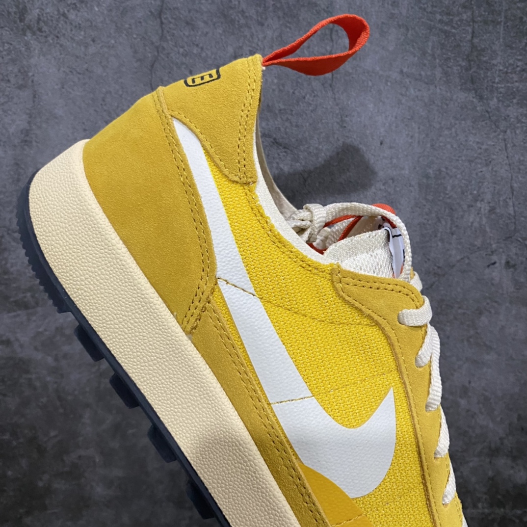 图片[7]-神版Tom Sachs x NK Craft General Purpose Shoe 联名宇航员4.0火星鞋 DA6672-200 整双鞋的外形和Killshot 较为相似 使用 Mesh 材料作为主体 鞋头和鞋跟都有麂皮材质做加强 鞋头处还有热压材料保护脚趾 整体配色方案较为低调 浅灰色的麂皮搭配上乳白色的 Mesh 材料 鞋身上纯白色硕大的Swoosh 也更吸引人眼球 鞋领口处还有蓝色的标签作为点缀 中底方面使用大地色系的泡棉材质 和浅色的鞋身形成反差带来视觉冲击力 鞋盒上的亮点也不少 手绘风格的 Tom Sachs 和 General Purpose Shoe 字样以及 Swoosh 在鞋盒侧面异常亮眼 颇有 Tom 的个人风格 鞋盒底部也有手写风格的文字 Own Less Do More 尺码：36 36.5 37.5 38 38.5 39 40 40.5 41 42 42.5 43 44 44.5 45 46-选品中心