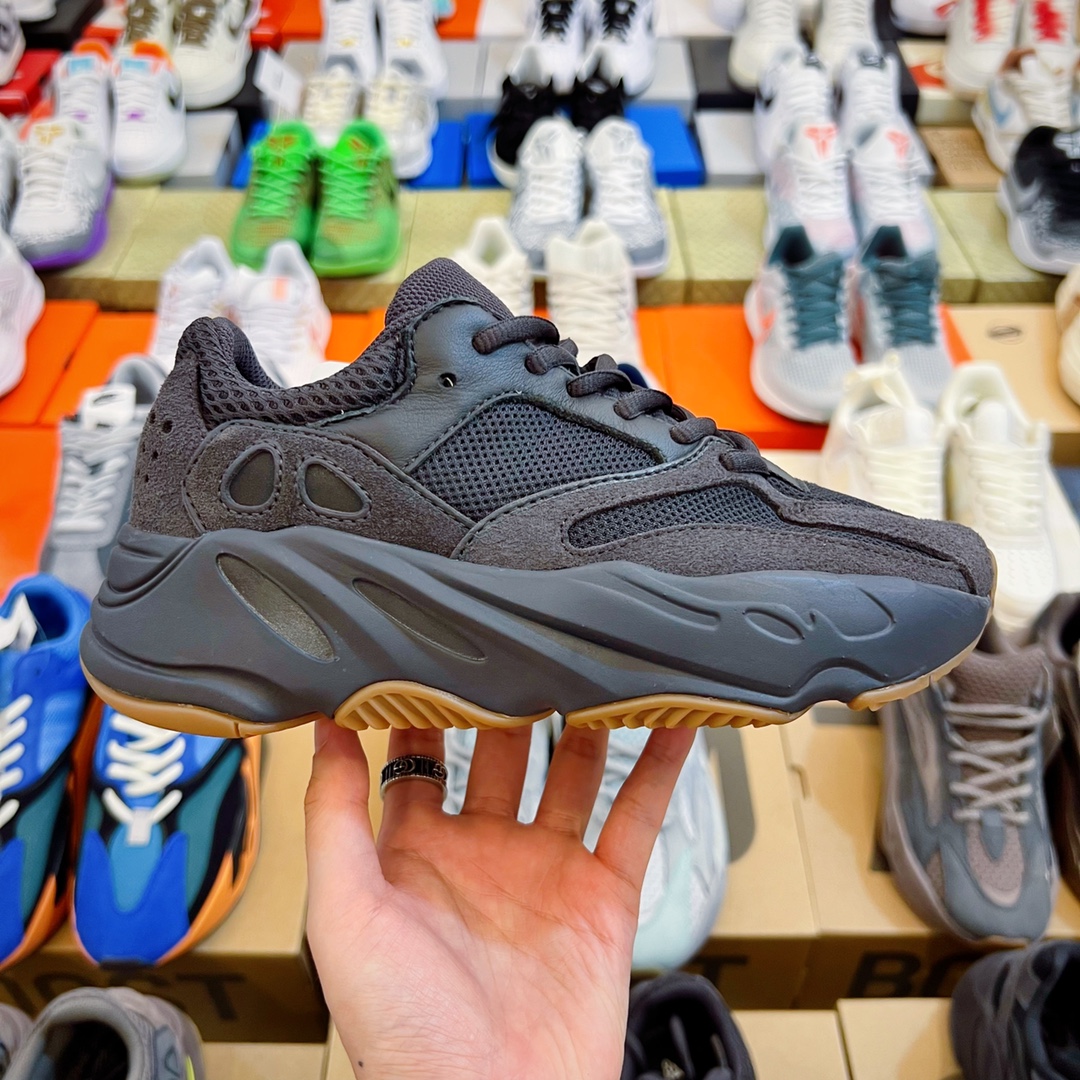 大厂出品 纯原回馈Yeezy Boost 700 V2 复古老爹鞋