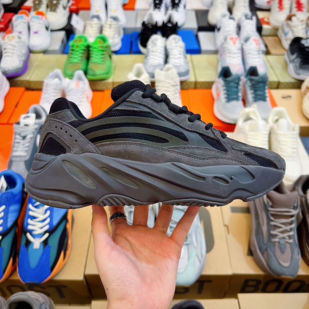 大厂出品 纯原回馈Yeezy Boost 700 V2 复古老爹鞋