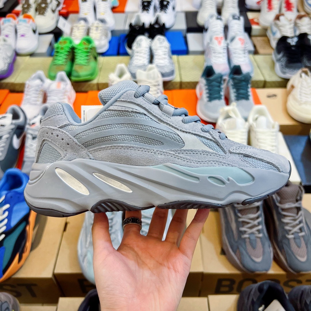 大厂出品 纯原回馈Yeezy Boost 700 V2 复古老爹鞋