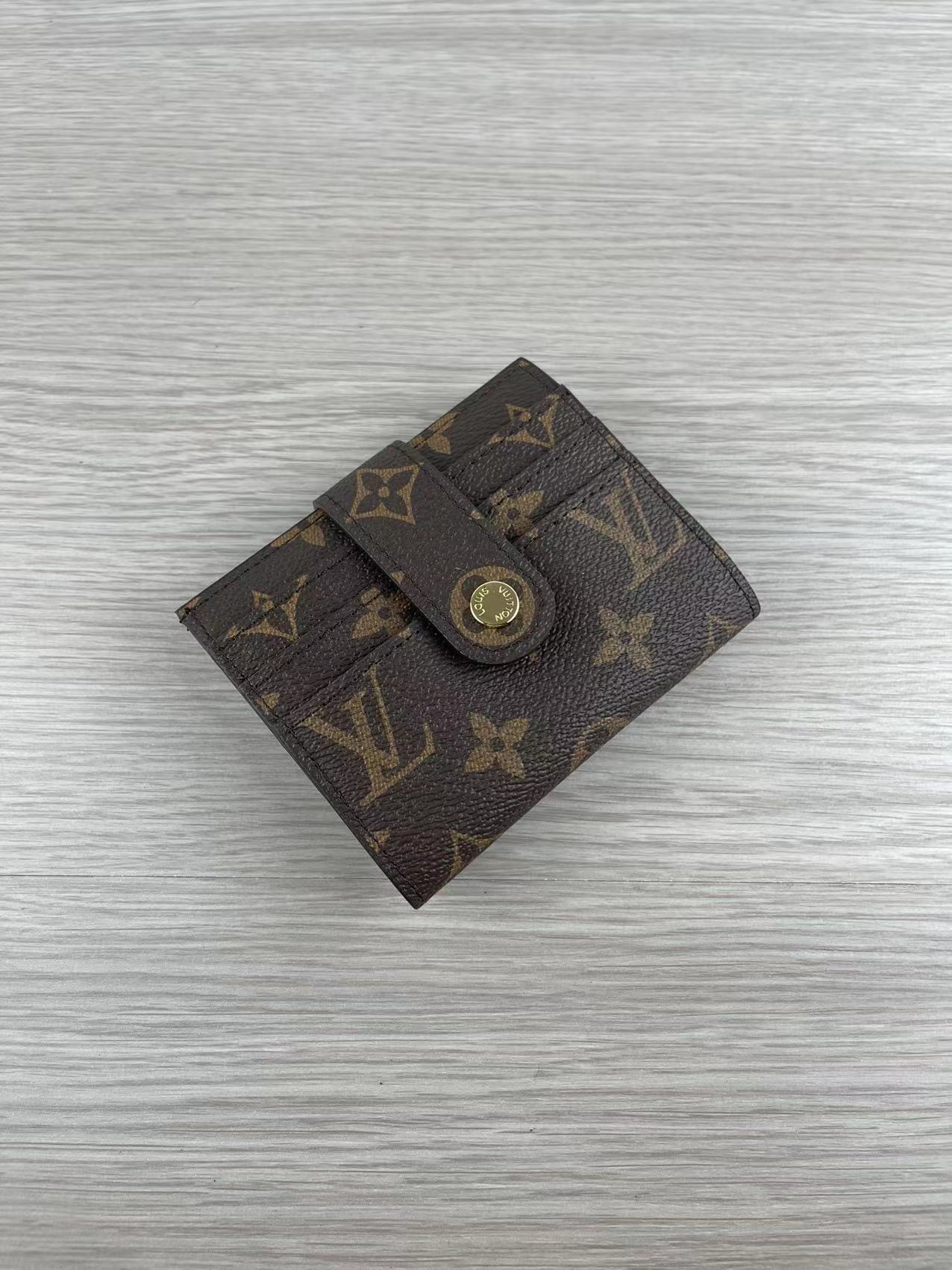 Front view of a leather card holder