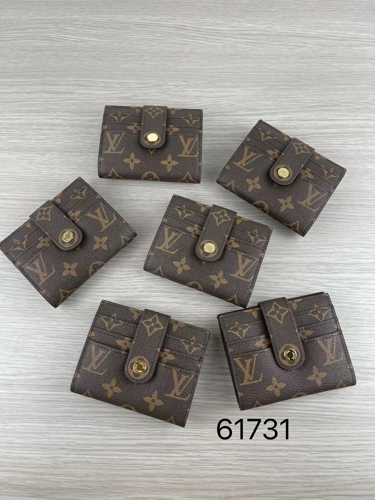 Leather card holder from a different angle