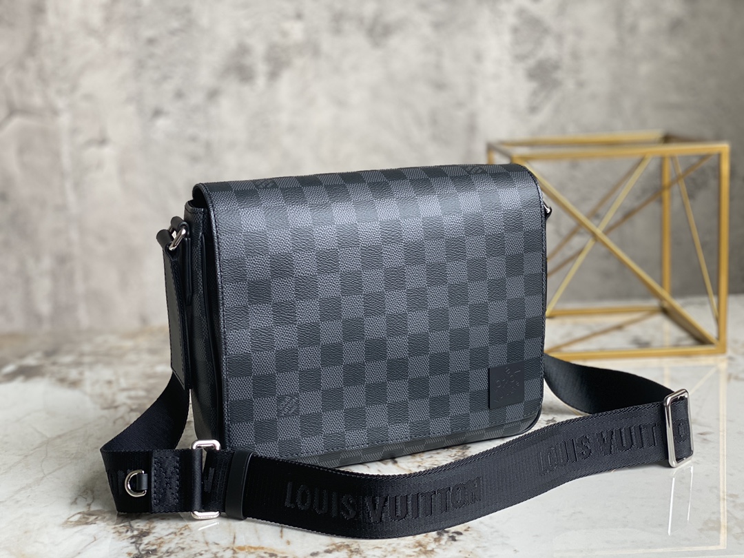 Louis Vuitton Haute Couture Classic Luxury Handbag Shoulder Crossbody 2