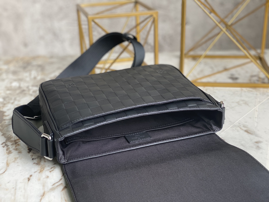 Louis Vuitton Haute Couture Classic Luxury Handbag Shoulder Crossbody 8