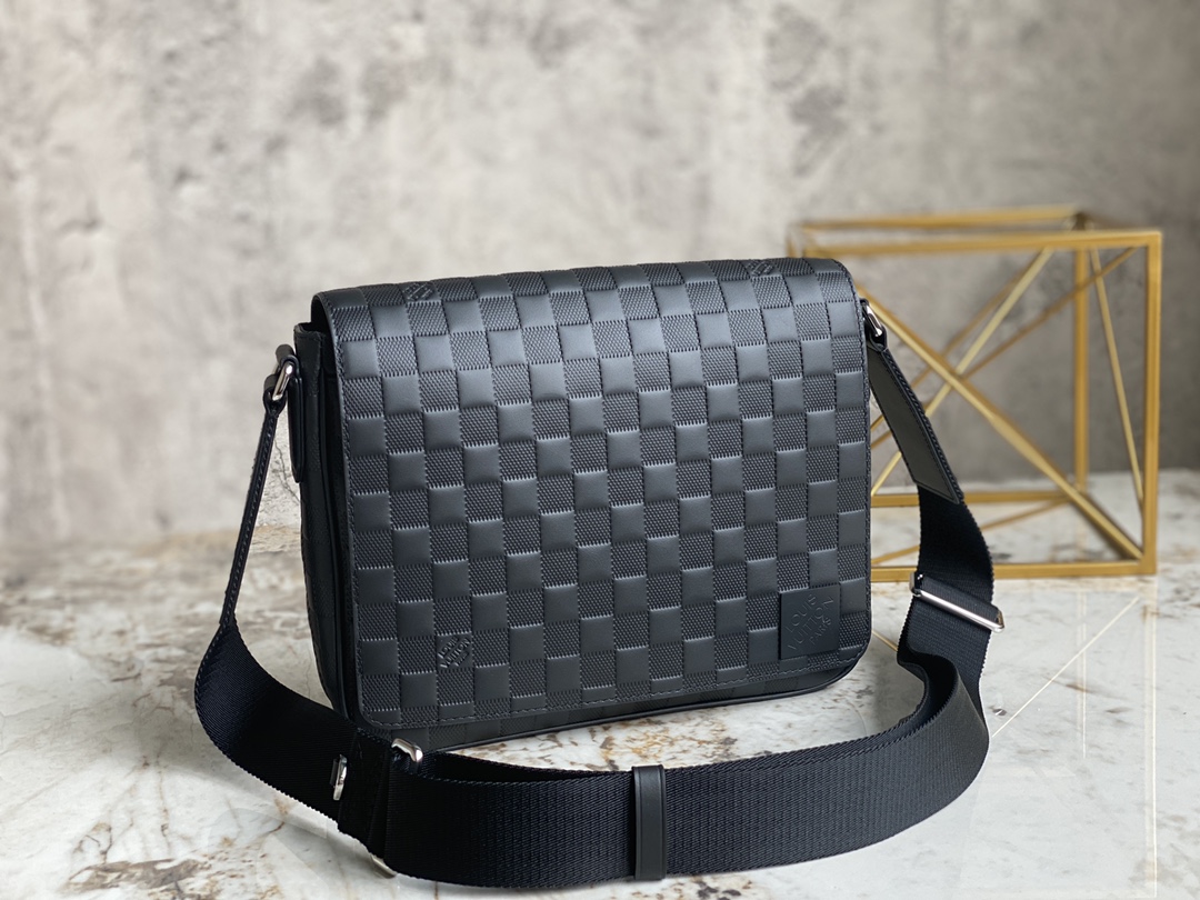 Louis Vuitton Haute Couture Classic Luxury Handbag Shoulder Crossbody 2