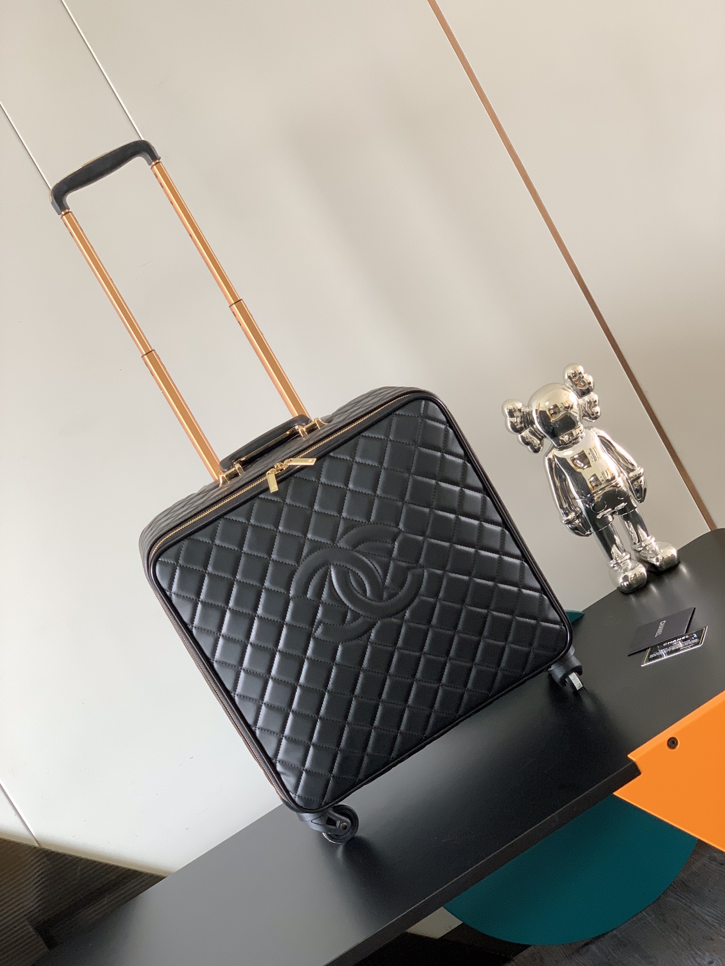 Elegante Maleta de Viaje Clásica con Ruedas Giratorias, 16 Pulgadas