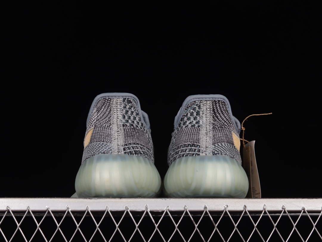 特价外贸版本AdYeezy350BoostV2“AshBlue”GY7657阿迪达斯椰子350二代全新镂