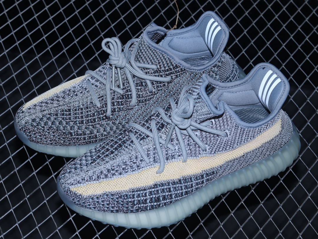 特价外贸版本AdYeezy350BoostV2“AshBlue”GY7657阿迪达斯椰子350二代全新镂