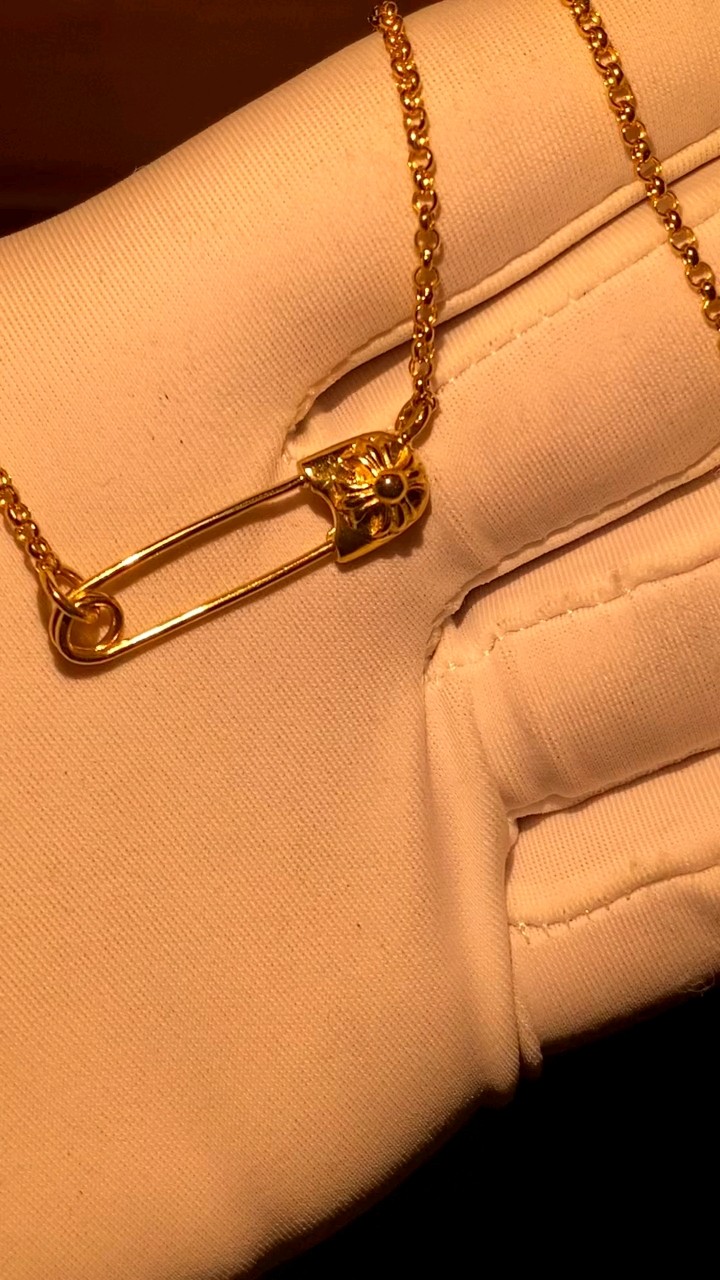 Custom Gold-Plated Diamond Setting, Necklace Pendant