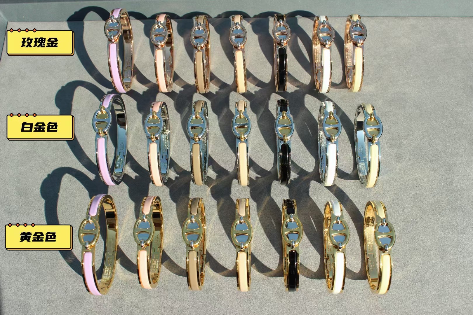 NO:102822,Hermes Mini Clic Solid Color Pig Nose Bracelet Close your eyes!  The classic classics are versatile and versatile!  So beautiful~ I'm still confused about buying Hershey bracelets but I'm afraid of going out to hit the style!  The new love of Mas bracelet is here, and the new bracelets for this year's autumn and winter are also very good. I love it as a classic model of Mas classic - Pig nose, paired with five colorful enamel!  This nose pig looks more delicate and playful. You are so moved. Size 17 inches, 18 inches, Hermes bracelet, christian louboutin, hermes, hermes, bracelet19860909Hermes爱马仕 Mini Clic 纯色系 猪子鼻手镯 闭眼入！经简典约又百搭！真漂心亮～还纠在结想买爱仕马手镯又但怕出门撞款嘛！新爱款马仕手镯来了,今年的秋款冬新出手的镯也赞太了.又爱是马仕经的典款—猪鼻子 搭五配颜六色的珐琅！ 个感人觉这款鼻猪子的起看来更致精俏皮了一点 你,心了动嘛 尺寸17寸、18寸,爱马仕手镯,christian louboutin,hermes,hermes,bracelet,Jewelry